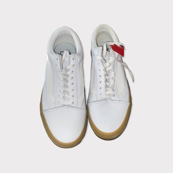 Madewell x Vans® Unisex Old Skool Lace-Up Sneakers in Tumbled Leather - Picture 2 of 4